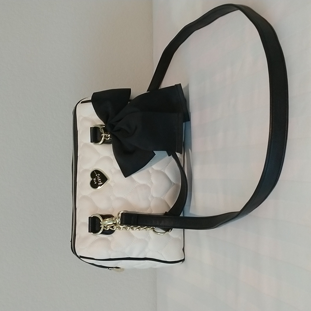 XOX BETSY JOHNSON PURSE Cream, Black, and Gold Heart Bag.